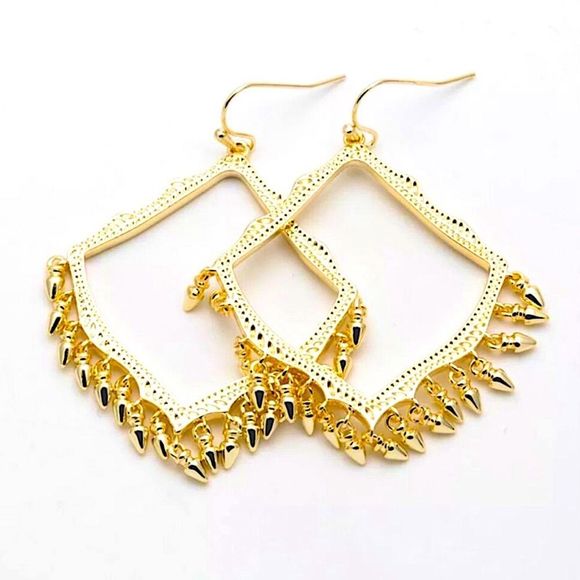 Kendra Scott Jewelry - KENDRA SCOTT Lacy Dangle Charm Earrings in Gold